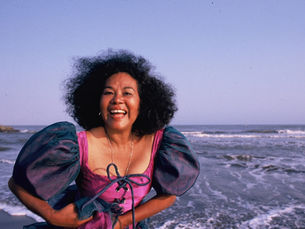 A goodbye to our mother, Totó la Momposina