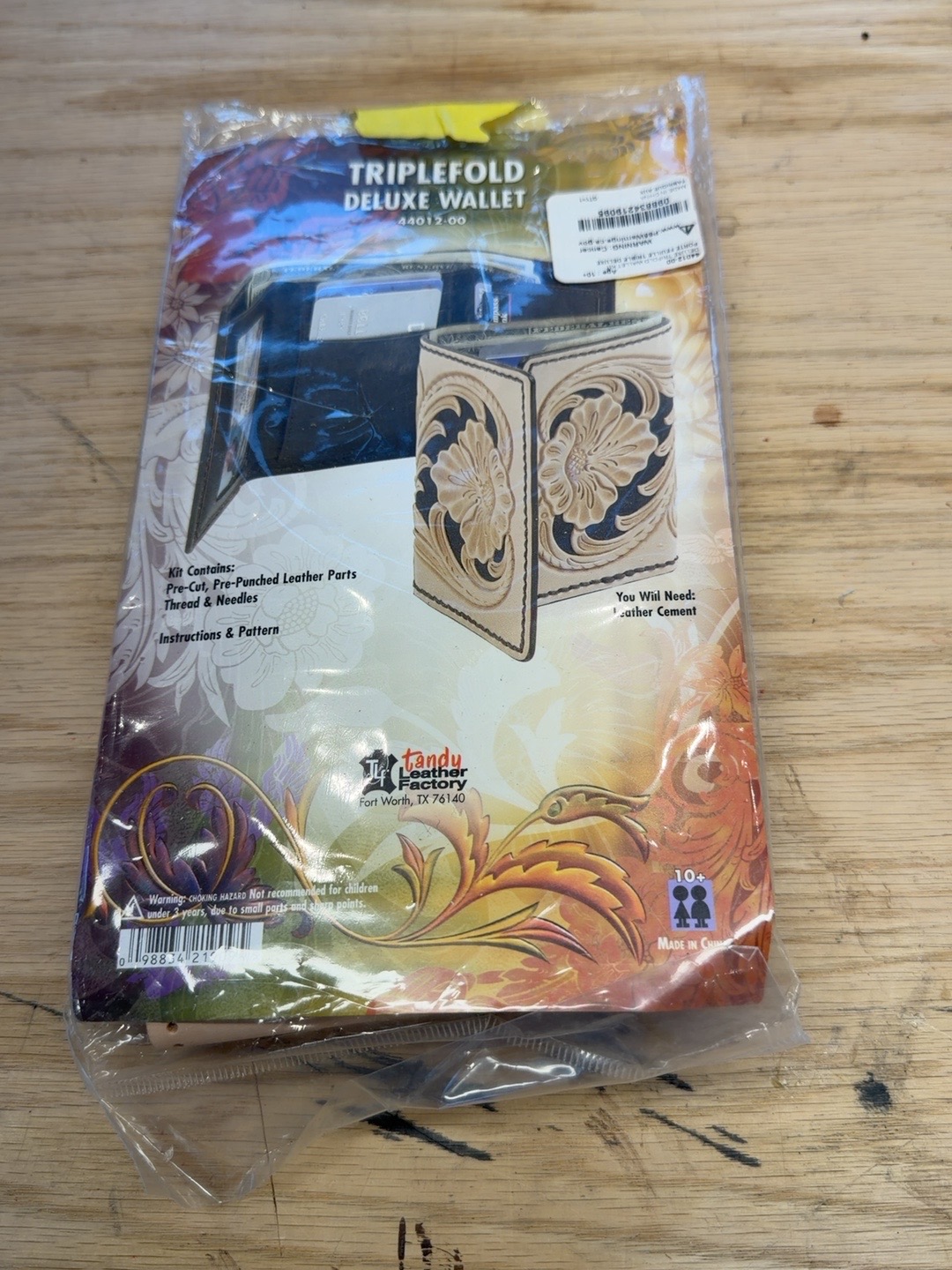 Tandy Deluxe Trifold Wallet Kit