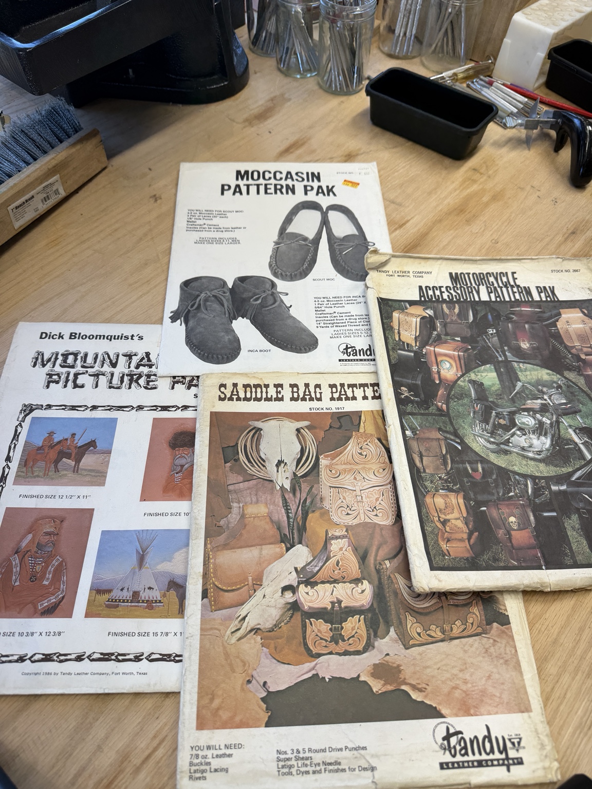 Vintage Leather Pattern Pack Lot — cover