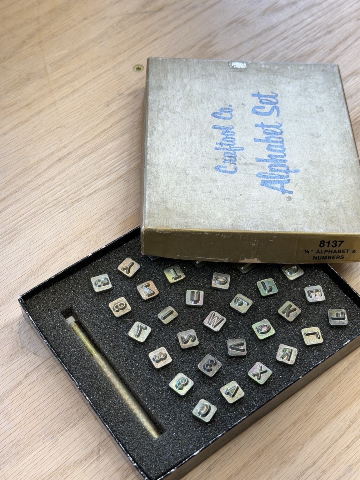 Craftool ¼-inch Alphabet & Number Set — detail 1