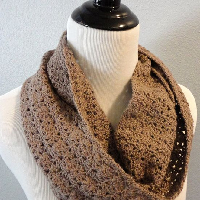 Shell Infinity Scarf Pattern On the Edge- Shell Infinity Scarf