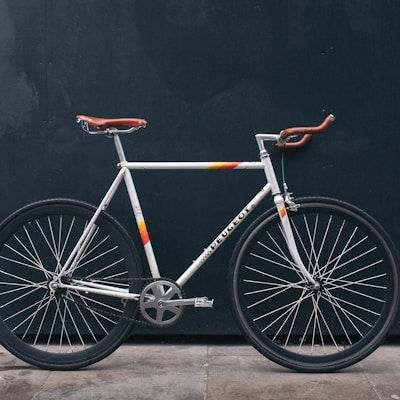 e-Bike Hire - Pedal and Picnic Add-On