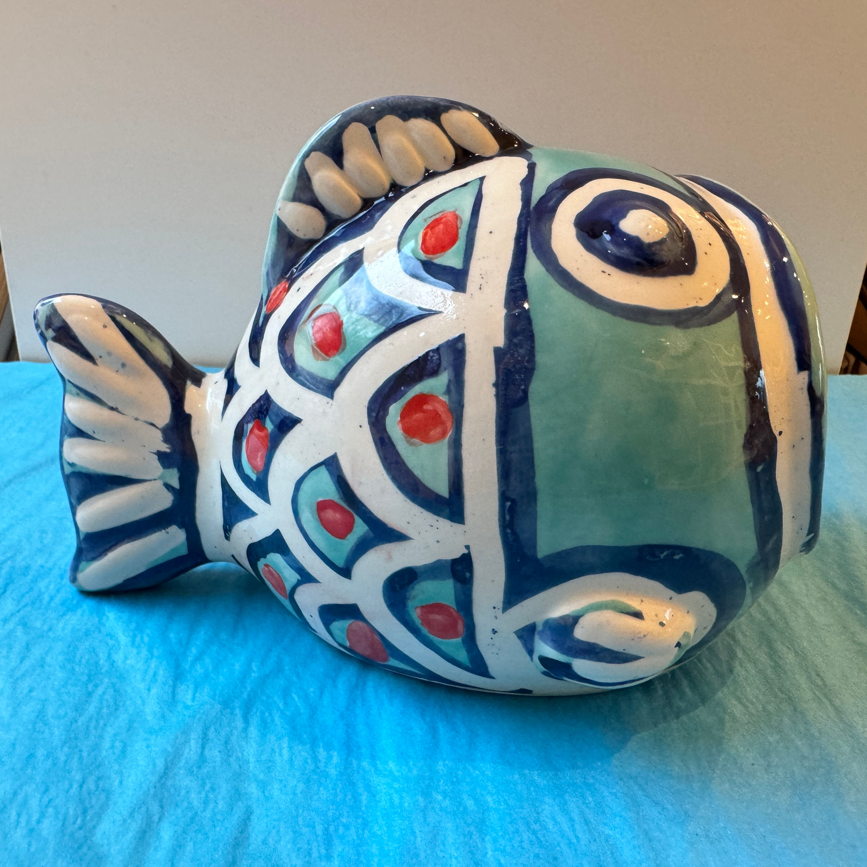 Fishy scourer holder