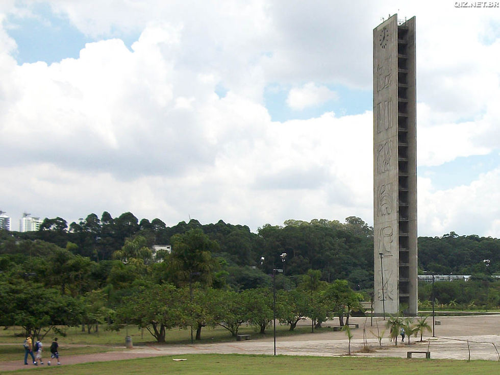 SP_SPaulo_USP_PcaRelogio.jpg