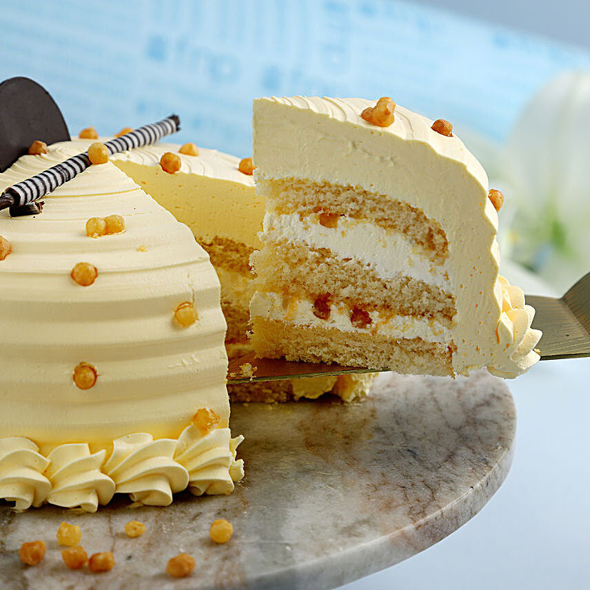 Butterscotch Cream Cake Sliced View
