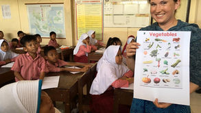Anna unterrichtet in zwei indonesischen Schulen