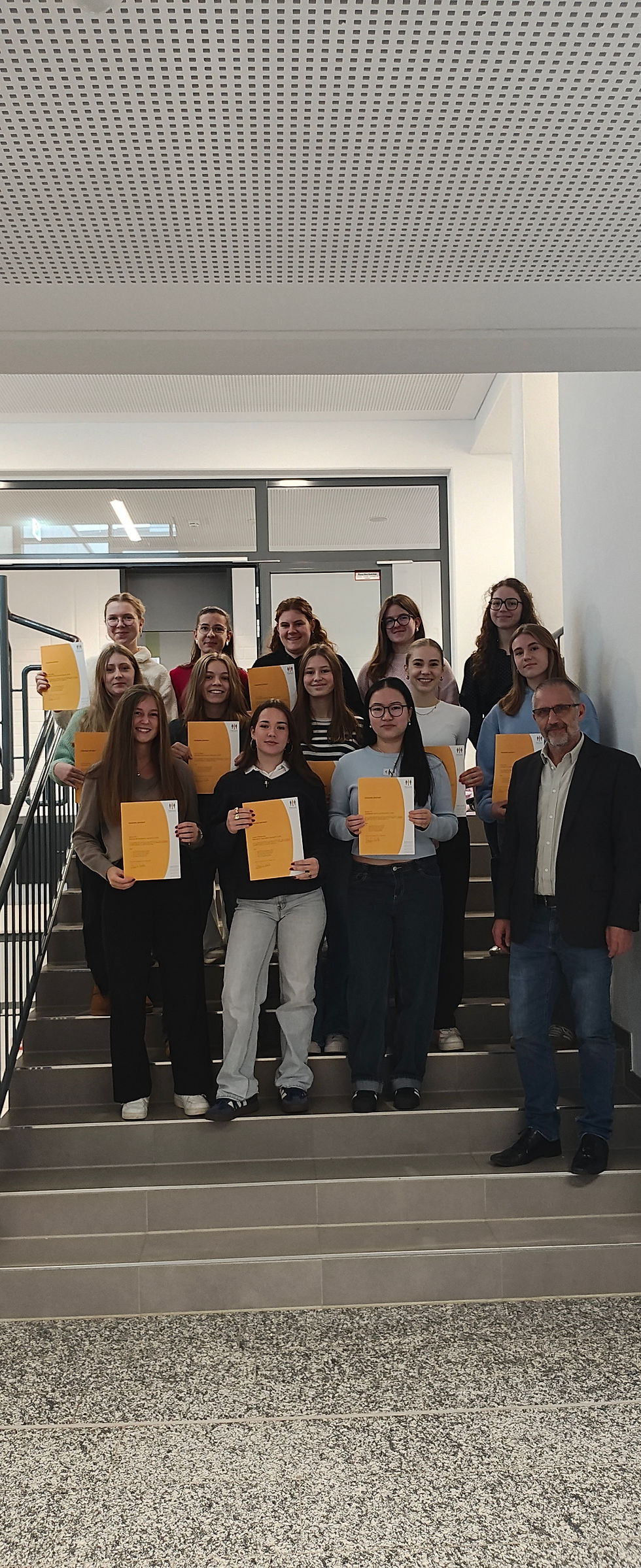 Seminar für besonders begabte Schülerinnen und Schüler – Workshop „Führung und Persönlichkeit“ am OG