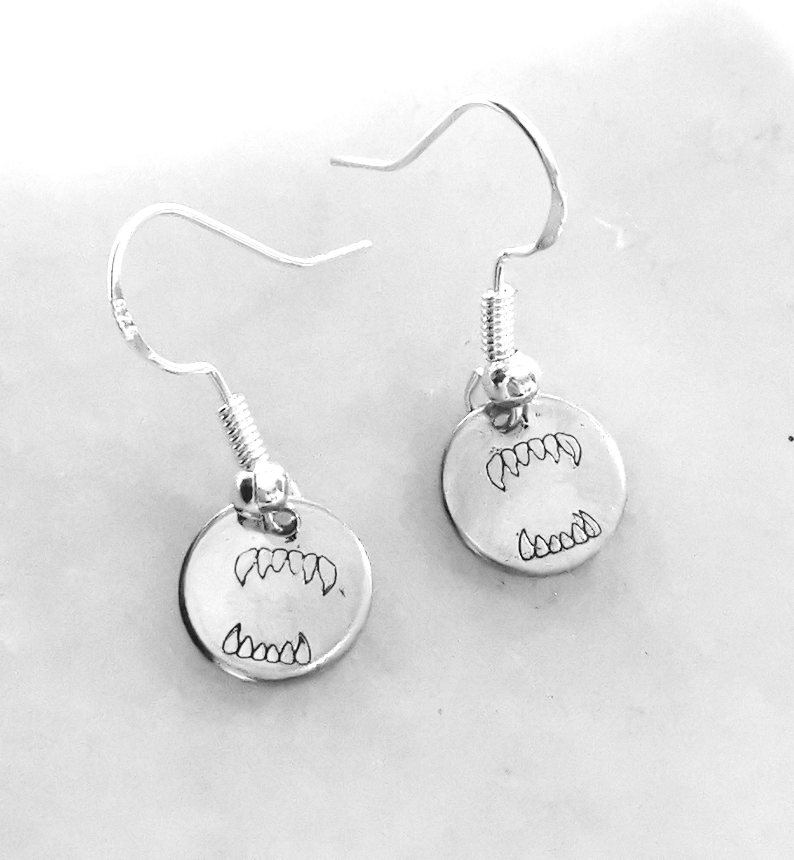 Fangs : Earrings