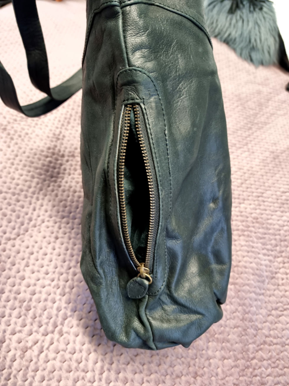 Thumbnail: Black leather bag with pockets