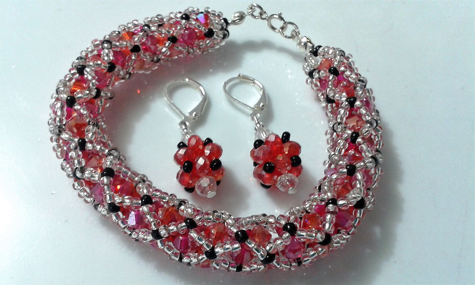 Tubular roja + Aretes $ 45.000