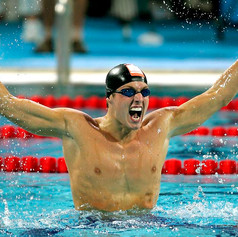 Pieter van den Hoogenband win LB.jpg