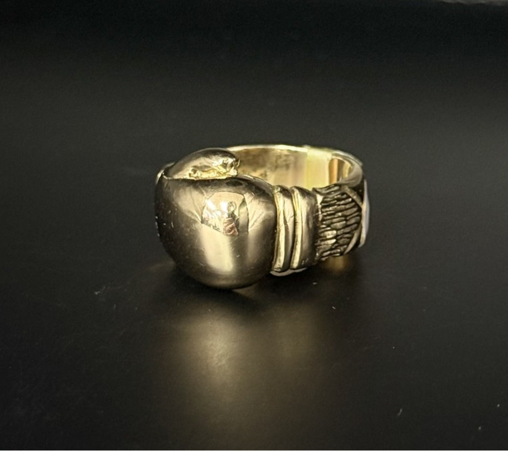 9ct Boxing Glove Ring 26.2 grams
