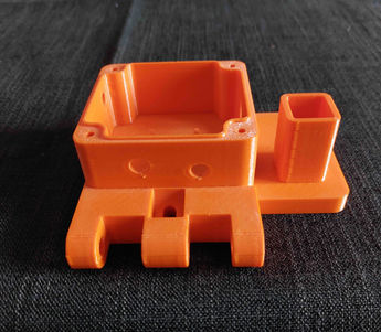 Boitier orange imprimé en 3D