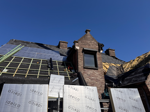 Dakrenovatie tijdens de werken