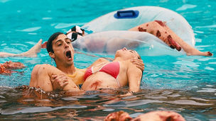 Piranha 3DD (2012)