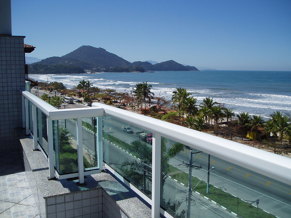 Vista para a P. Grande da varanda