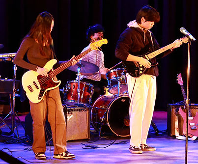 KNT-515840-92468802 2_edited.jpg