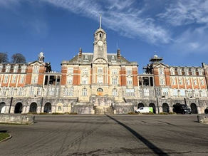 Visiting the Britannia Royal Naval College in Dartmouth