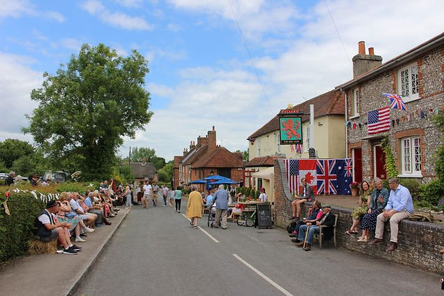 Crowds down the high street