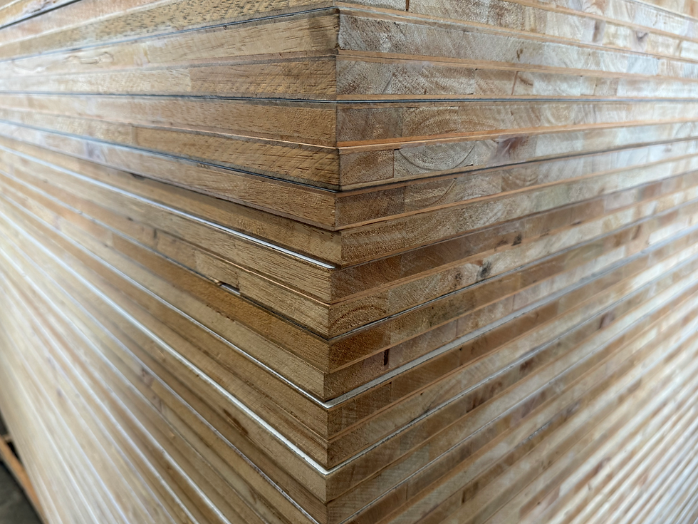 Thumbnail: White Laminated Single Sided Blockboard (AQIS Tailileum-400) (18mm)