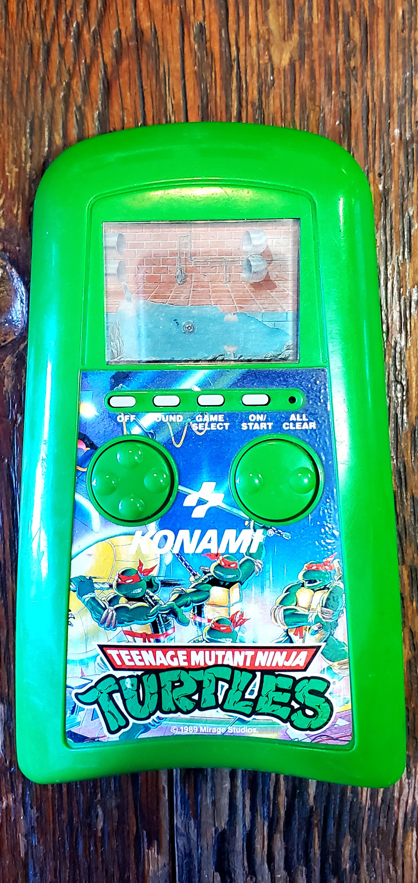 Vintage Teenage Mutant Ninja Turtles KONAMI HANDHELD GAME