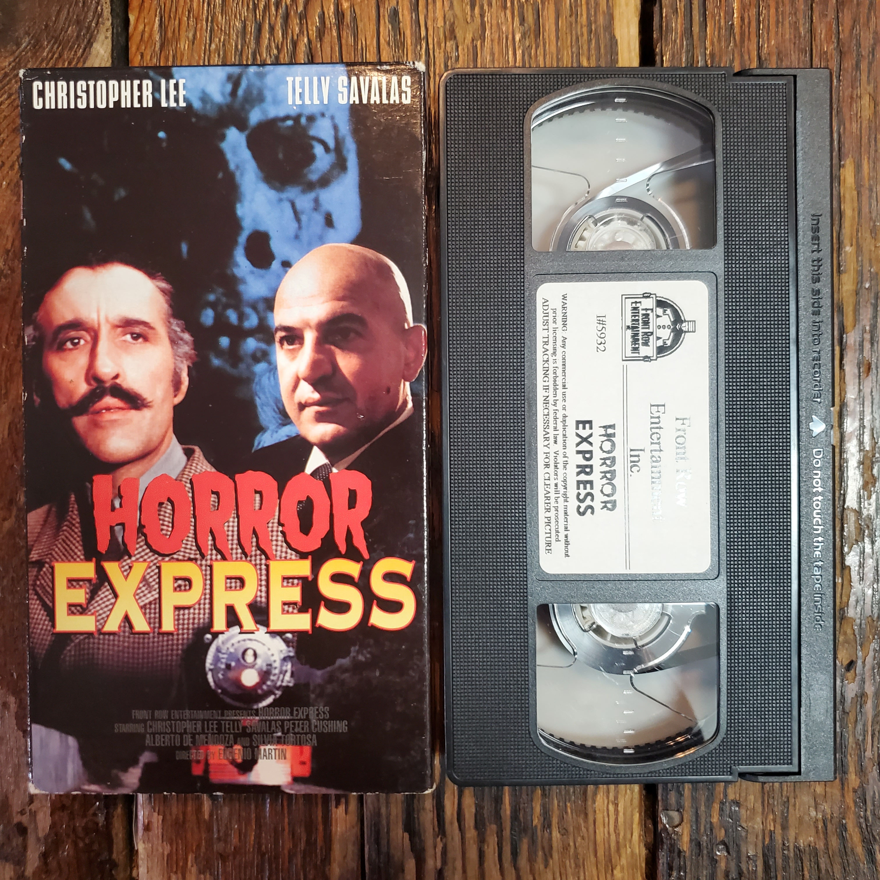 HORROR EXPRESS - VHS Tape