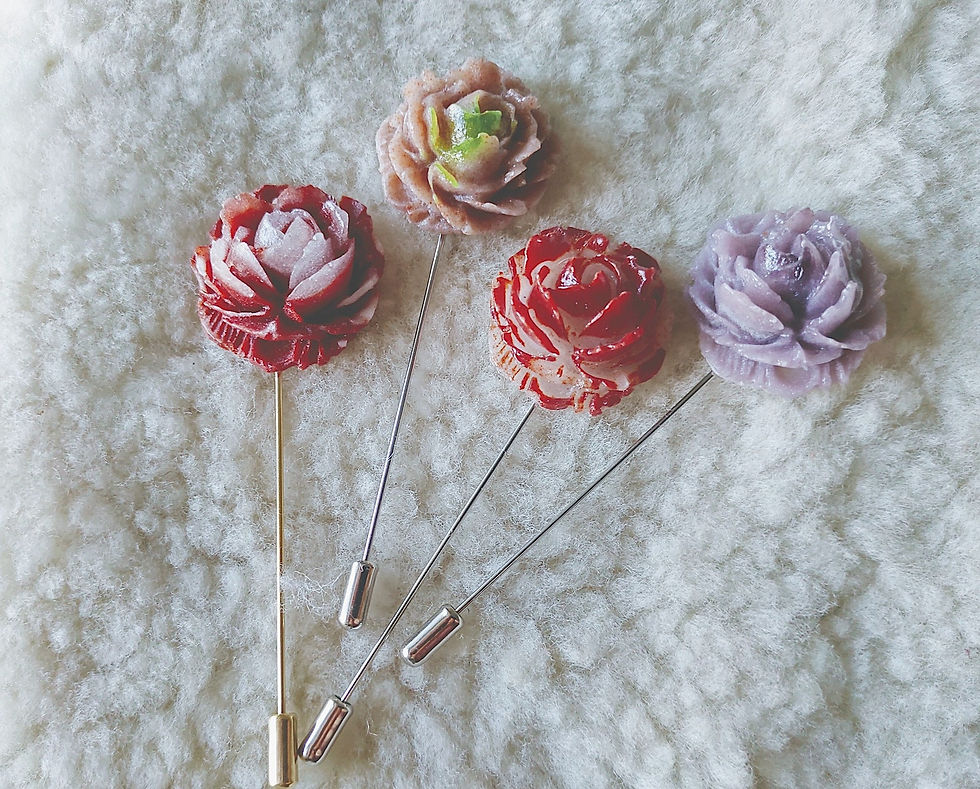 Pins & Brooches