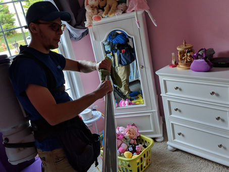 How to tell if screens are removable from the outside of your home