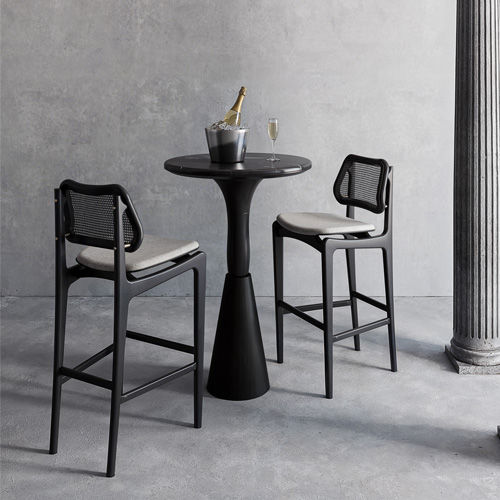 Miniatura: Assento estofado e aconchegante.