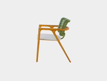 Nossas cadeiras para área externa são projetadas para unir estilo, conforto e durabilidade. Com designs modernos e materiais de alta qualidade, como alumínio, madeira tratada e corda náutica, elas são ideais para varandas, jardins e áreas de convivência ao ar livre. Resistentes às intempéries e fáceis de combinar, nossas cadeiras valorizam o ambiente, trazendo sofisticação e funcionalidade para seus momentos ao ar livre.