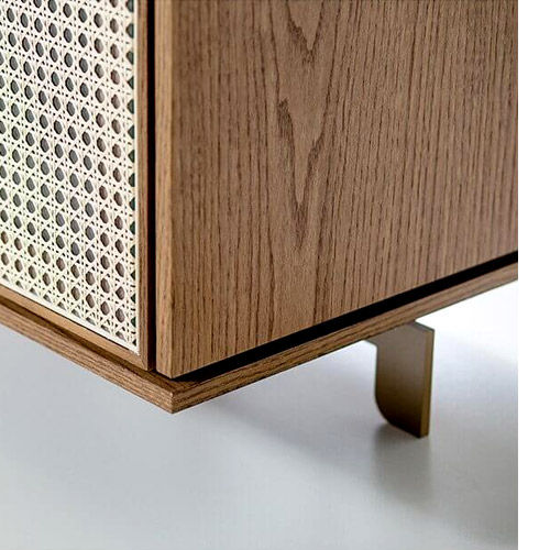 Miniatura: amplo espaço com prateleiras e duas gavetas, ideal para organizar louças, utensílios, toalhas de mesa e demais itens