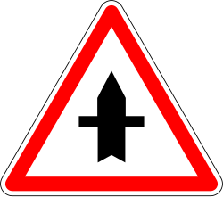 Crossroads with priority