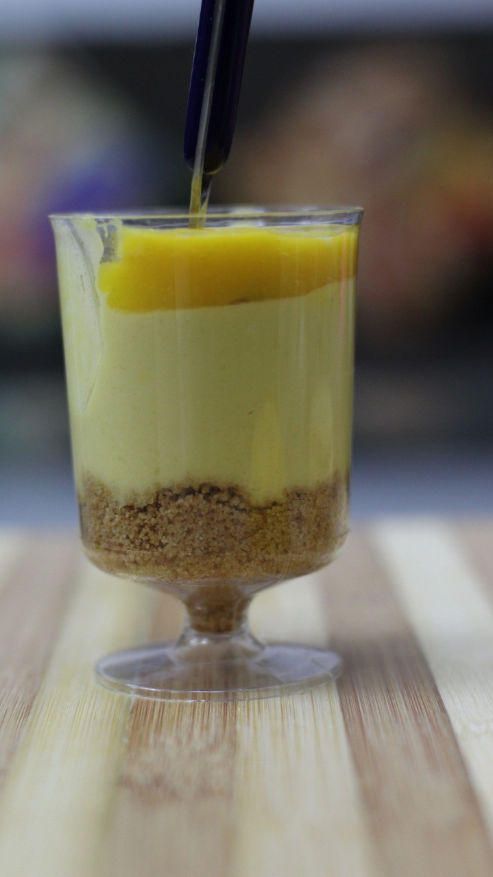 Mango Cheesecake eggless