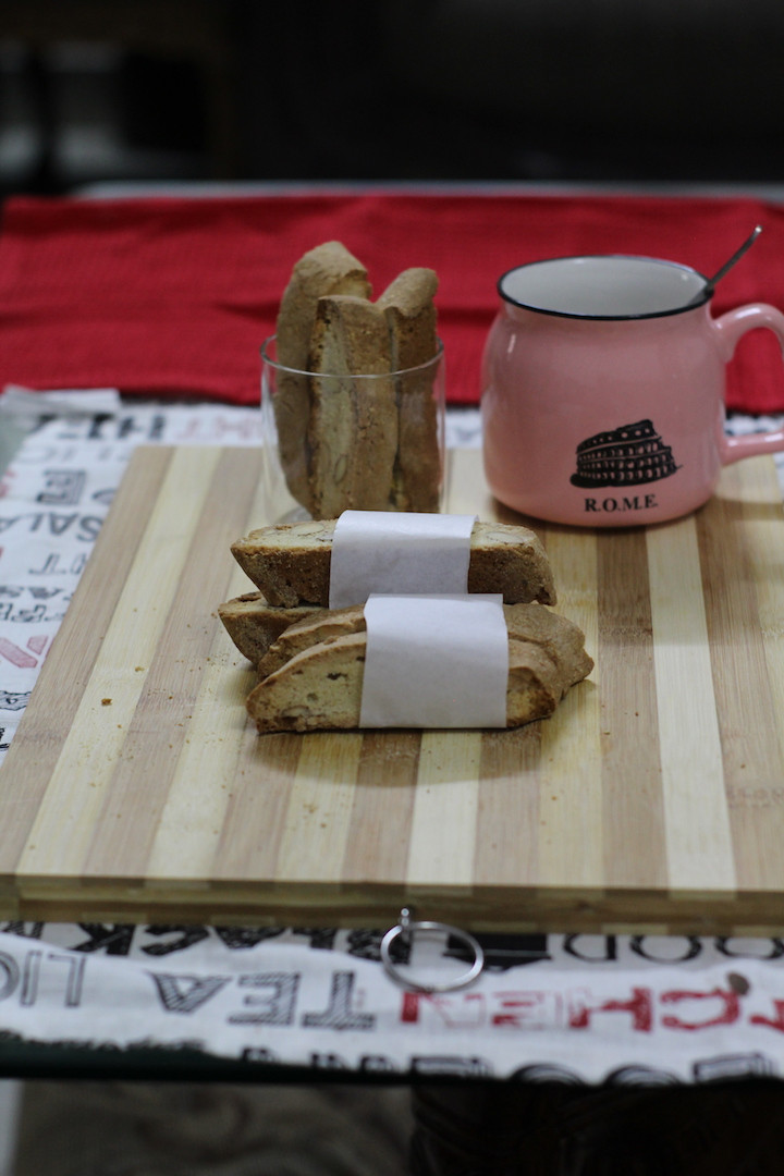 Traditional Almond Italian Biscotti
