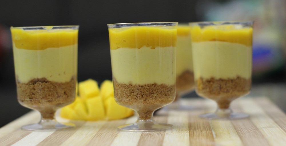 Eggless Mango Cheesecake
