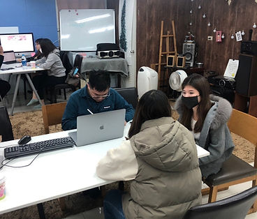 LINE_ALBUM_首場AI-UX工作坊紀錄 待續中_241017_2_edi