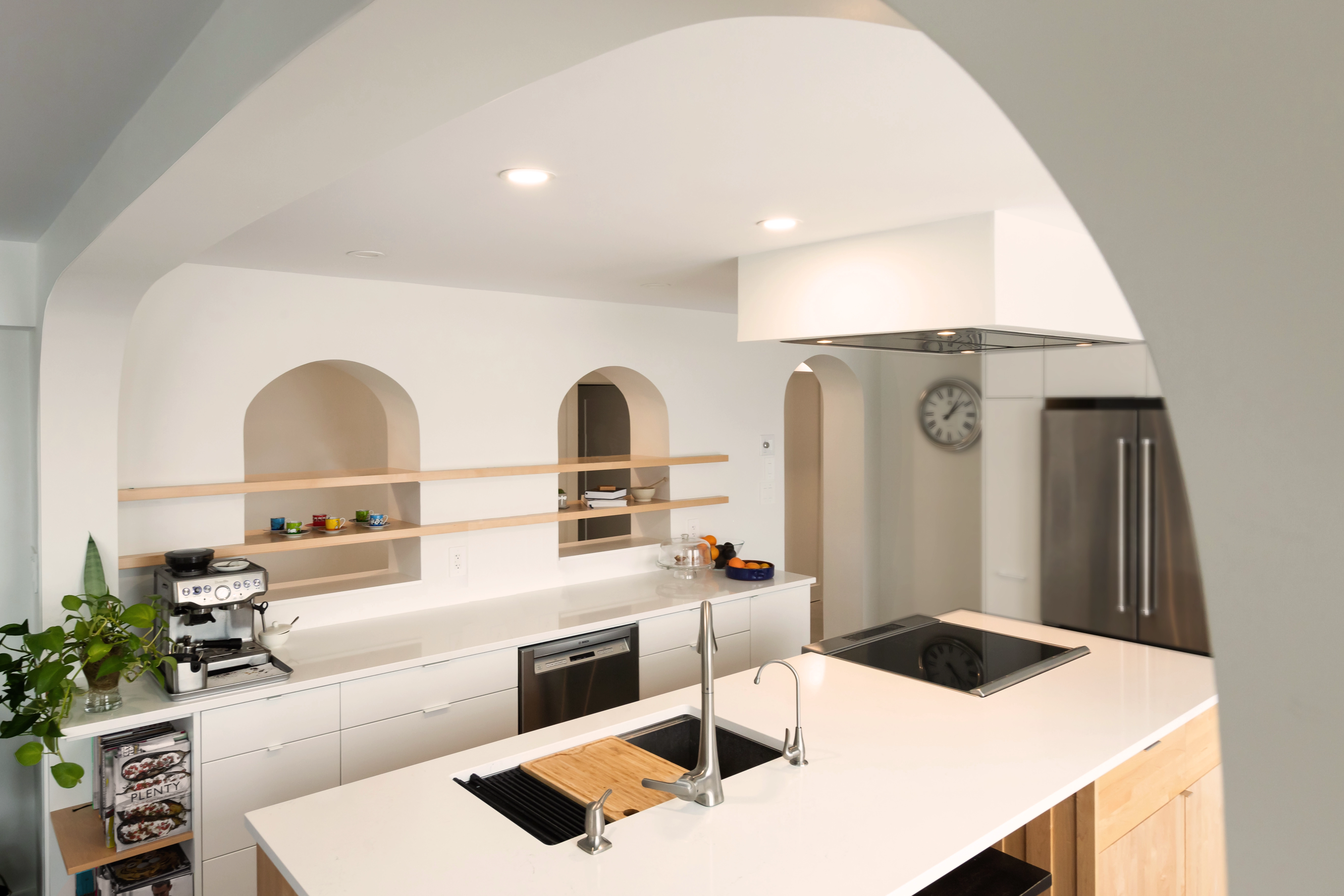 Kitchen Lakeview updated kithcen.webp