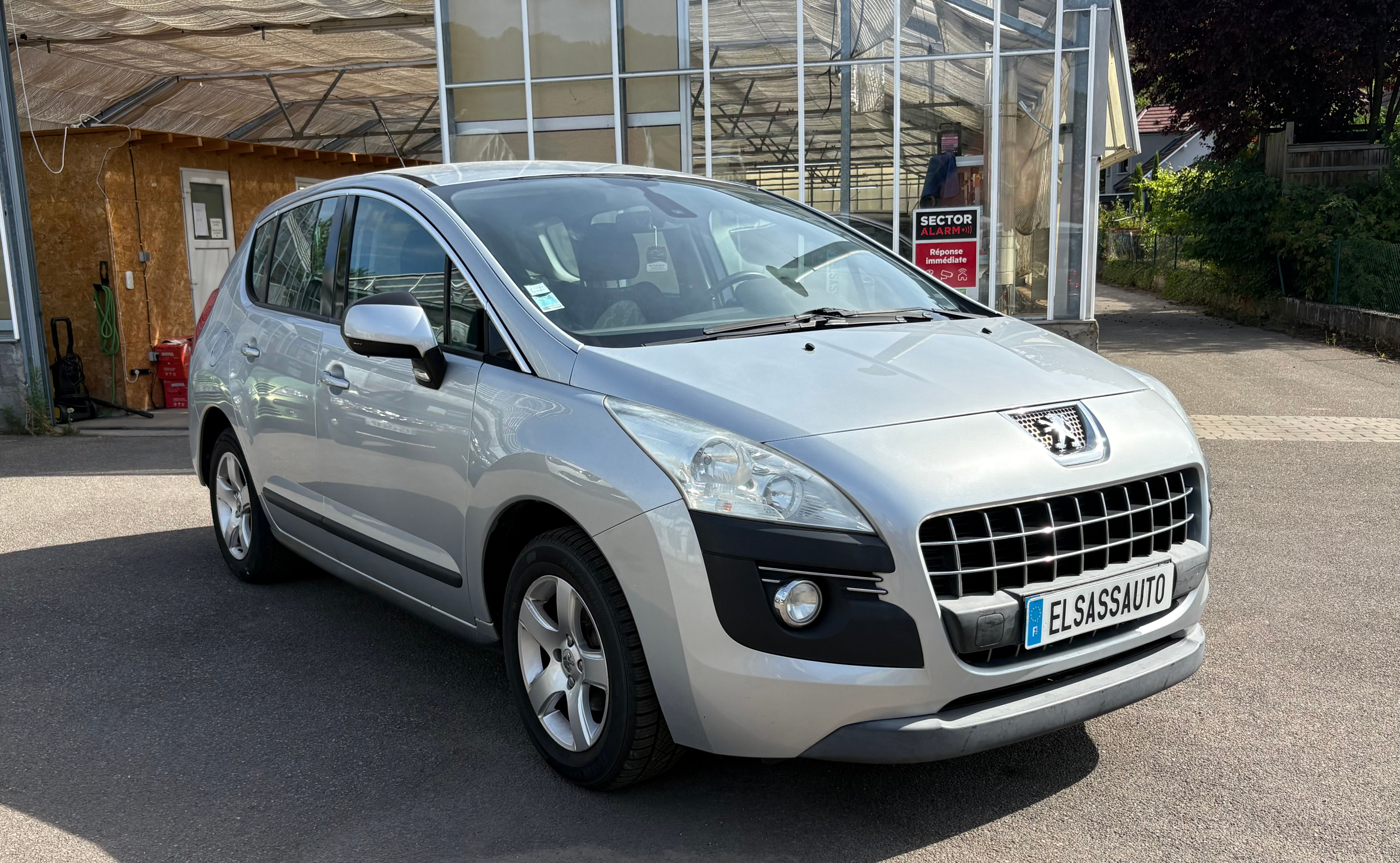 Peugeot 3008 1.6 HDi Business Pack 112ch / 240.200 kms