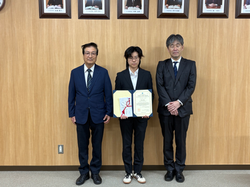 細井和雄留学生奨励賞受賞