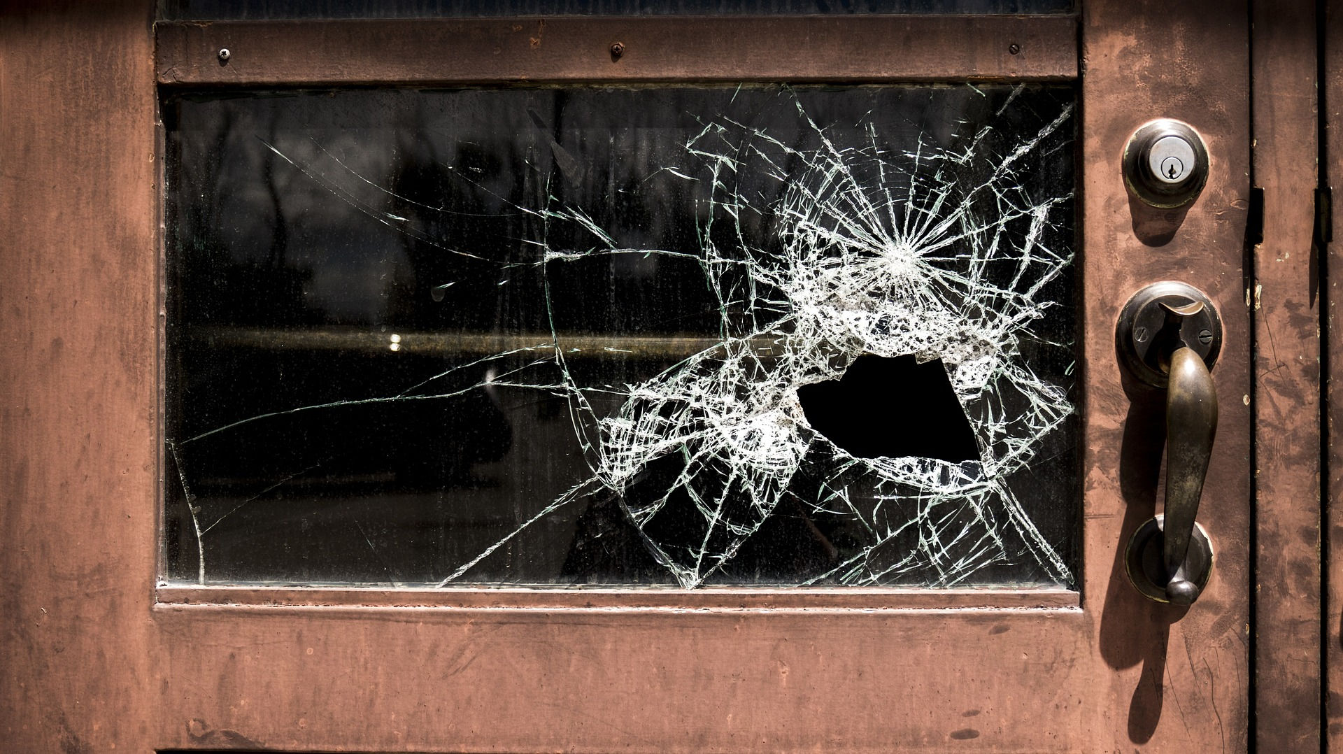Broken glass without tint - Supertint Pittsburgh, PA
