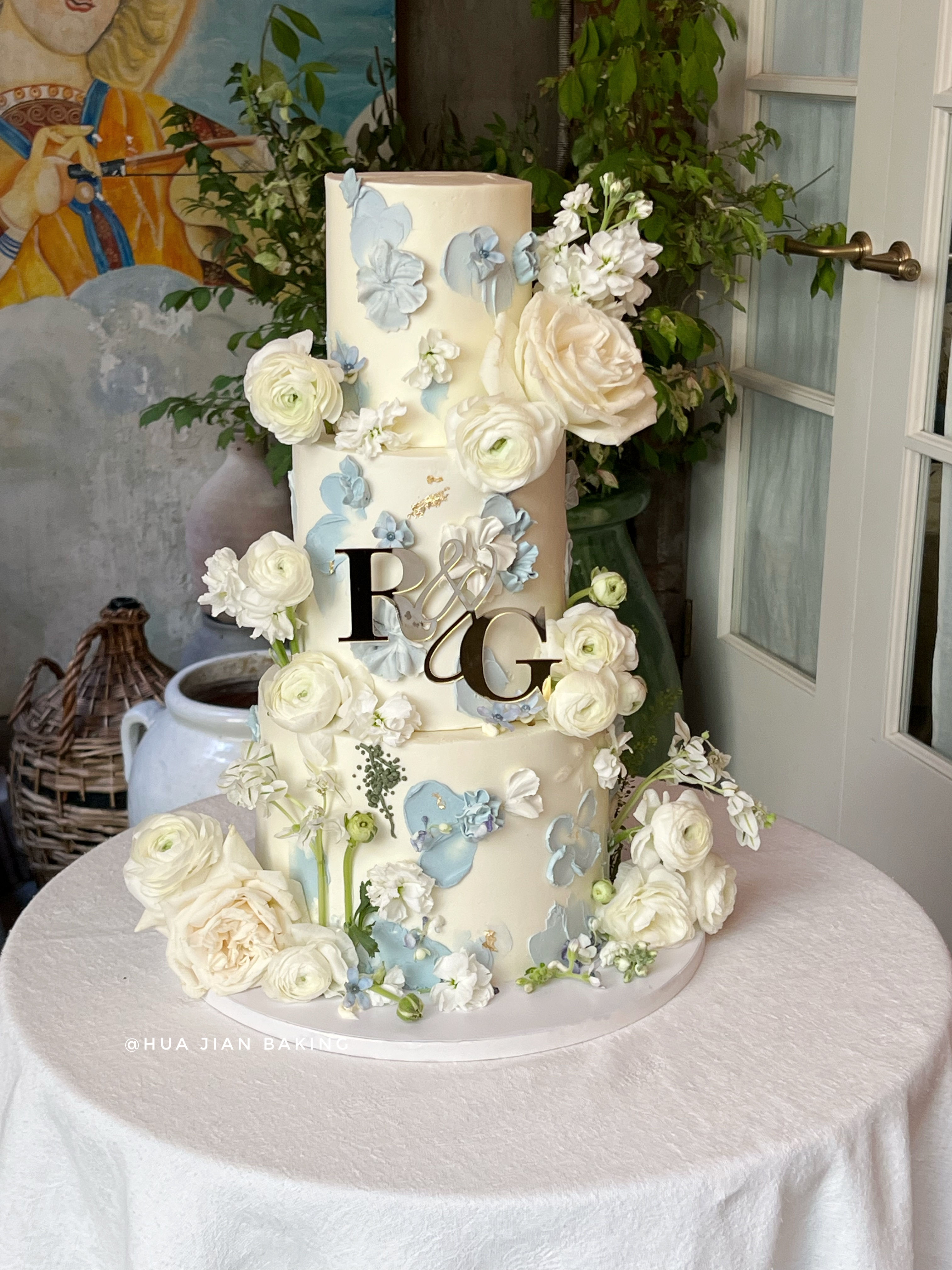 blue wedding cake