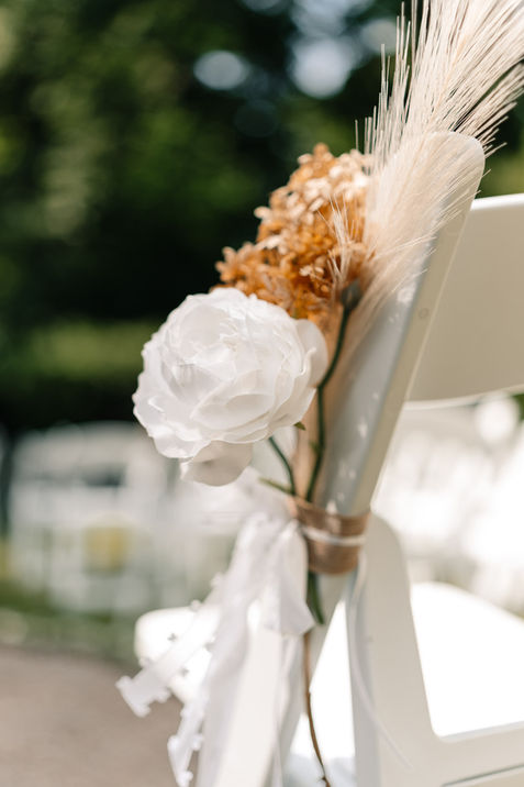 Blumenfoto an der Sitzbank