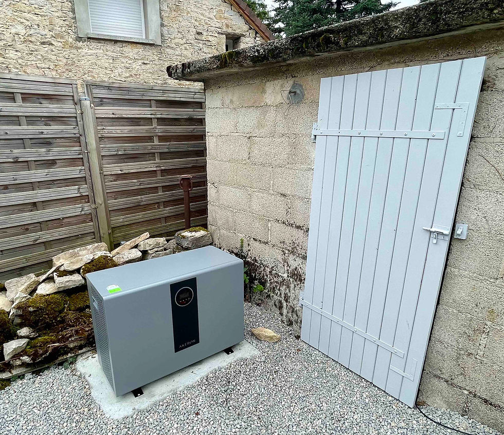 Miniature : Pompe à chaleur Akeron Heat installée par La Batisse