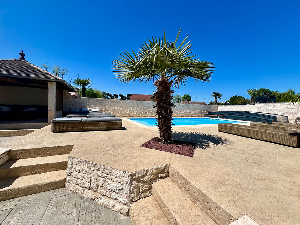 Miniature : La Batisse Showroom Béton Décoratif plage piscine