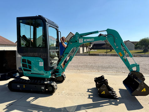 Mini Pelle Kobelco ACHD La Batisse dans le Jura