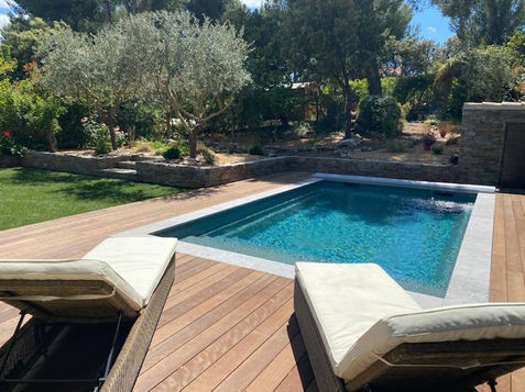 Piscine Estela couleur Turmaline de notre gamme Ceramic de Luxe Mon de Pra.