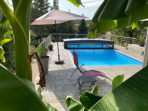 Piscine Wide 65 Bleue Plage Béton Bois Vintage Abri La Batisse Rahon 39120