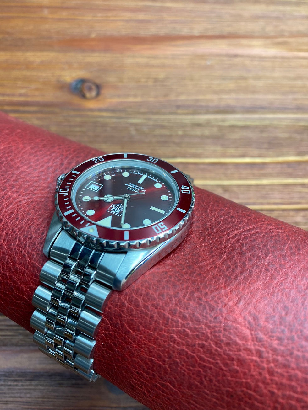 Thumbnail: A+ Tag Heuer 1000 red 980.913n Professional Submariner 