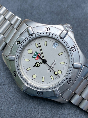 👍 Ladies 32mm midsize Vintage TAG HEUER 2000 962.213 Dive Watch
