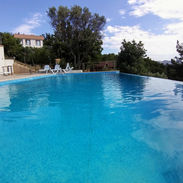 Gödence hotel restaurant bungalow pool.jpg